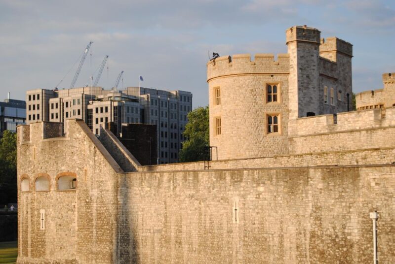 Private walking tour of London - Practical Tips for Your Tour