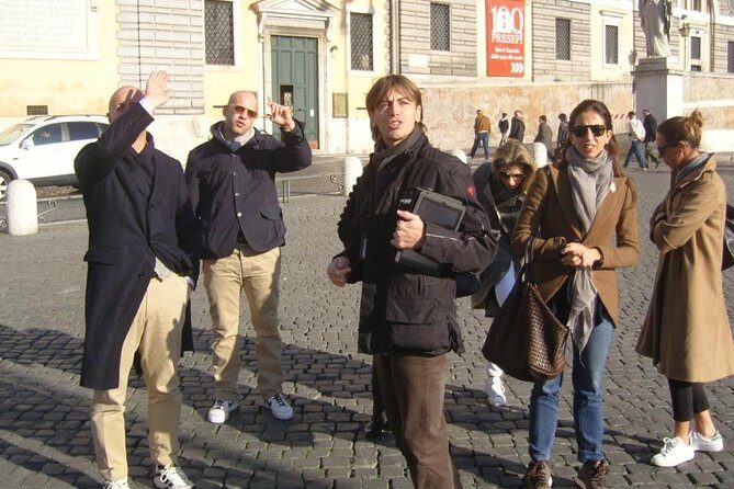Private Walking Tour of the Squares and Fountains in Rome - Key Points