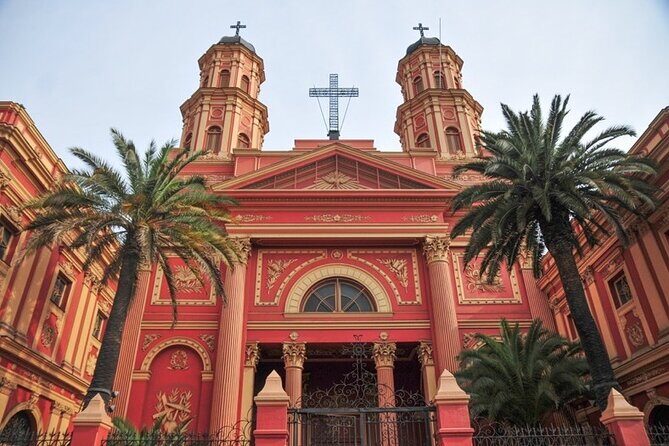 Private Walking Tour to Barrio Yungay Santiago - What the Tour Means for You