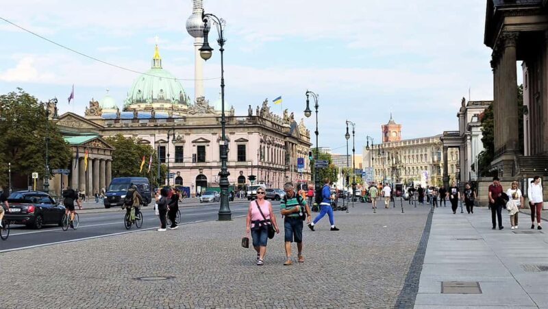 Private Walking Tour with Berlin Highlights Licensed Guide - Exploring Berlin with a Private Guide: A Detailed Review