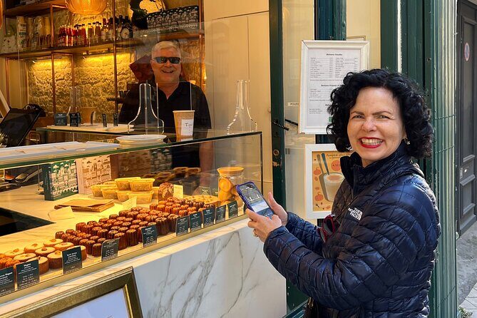 Private Walking & Wine Tasting Tour of Bordeaux with local Sophia - Exploring Bordeaux Through the Eyes of a Local