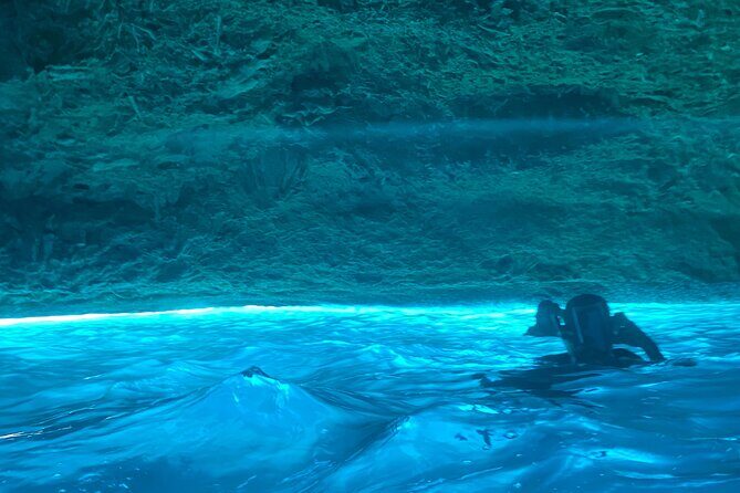 Private Westcoast Beachhop Tour. Turtle beach, grote knip & More - Why This Tour Excels