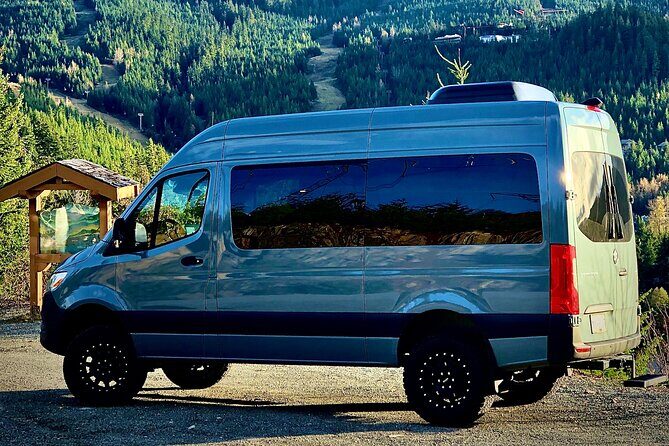 Private Whistler to YVR  4x4 Vans for Up to 8 | Award-Winning - Private Whistler to YVR 4x4 Vans for Up to 8 | Award-Winning