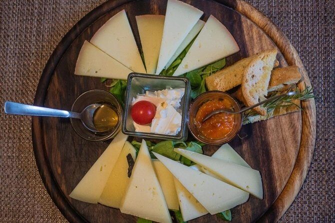 Private Wine, Evo oil & Cheese Tasting - A Close Look at the Experience