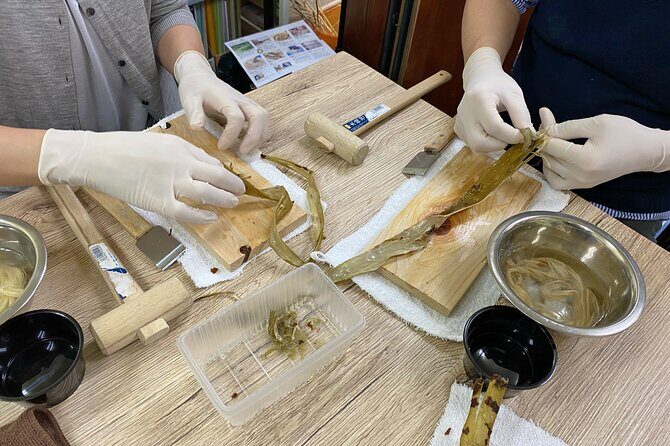 Private Workshop of Handmade Traditional Japanese Paper in Tokyo - A Hands-On Journey into Japan’s Paper-Making Tradition in Tokyo
