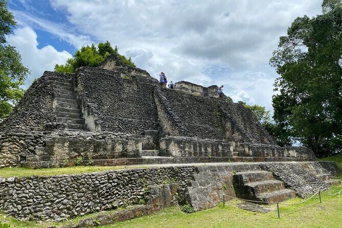 Private Xunantunich Mayan Ruins & Inland Blue Hole Tour from Placencia - The logistics and what to expect