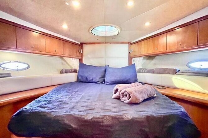 Private Yacht 46 FT Up to 12 People - The Experience in Detail: What to Expect