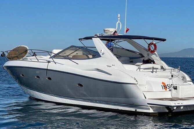 Private Yacht 46 FT Up to 12 People - Who Would Love This Tour?