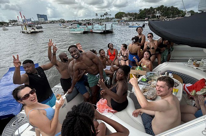 Private Yacht Charter in Miami Sea Ray 500 Sundancer - Frequently Asked Questions