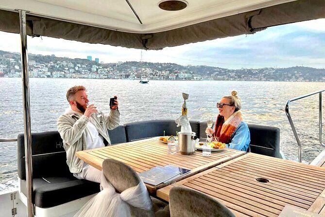 Private Yacht Cruise on The Bosphorus in Istanbul - Key Points