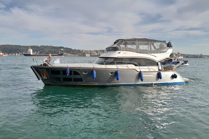 Private Yacht for Surprise Events / Birthday, Proposal, Anniversary, Party etc - Authentic Traveler Feedback
