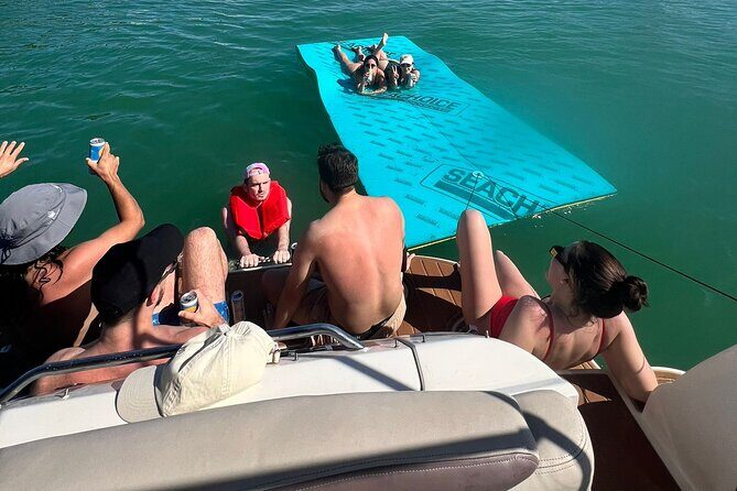 Private Yacht Rental 37Ft in Miami Up to 12 People - FAQs