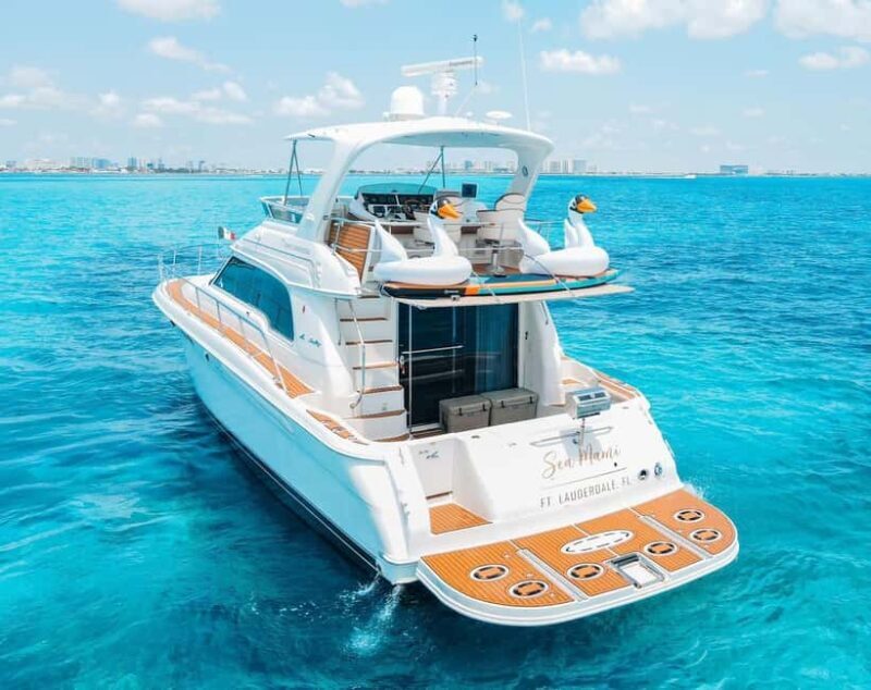 Private yacht ride in Cancun - Key Points