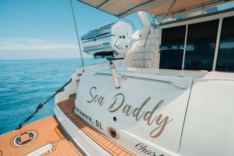 Private yacht ride in Cancun - The Sum Up