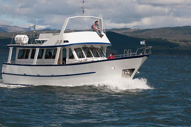 Private yacht sailing on the Beagle Channel - Who should consider this tour?