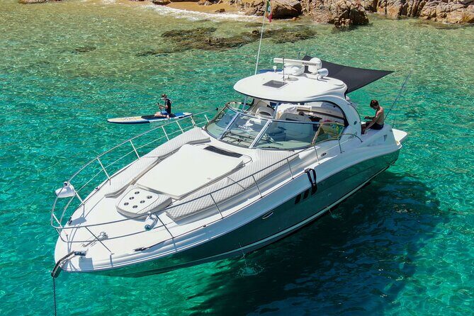 Private Yacht Sea Ray all-inclusive charter in Cabo - An In-Depth Look at the Cabo Yacht Experience