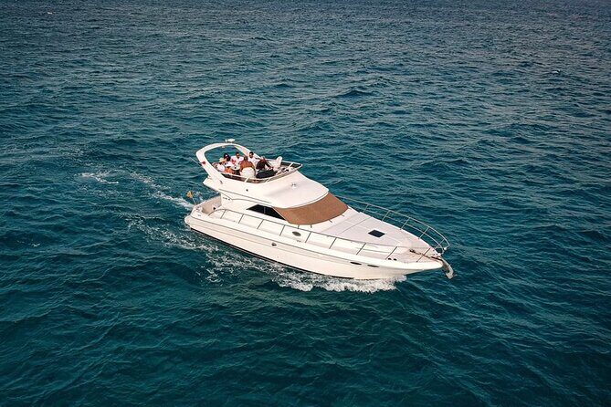 Private Yacht SeaRay 46ft Cancun 25P17 - The Sum Up
