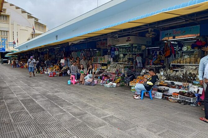 Privately Guided Full Day TukTuk Tour in Phnom Penh - FAQ