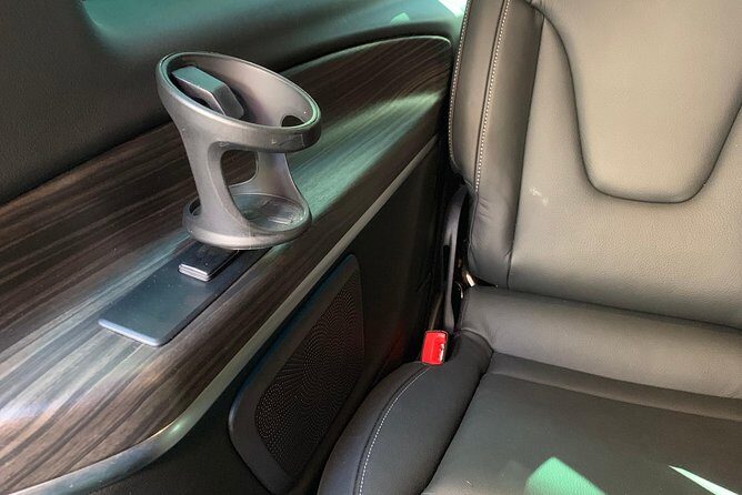 PrivateTransfer NAPLES to POSITANO or vv (with Stop option in Pompeii ) - A Comfortable, Private Ride from Naples to Positano: What to Expect