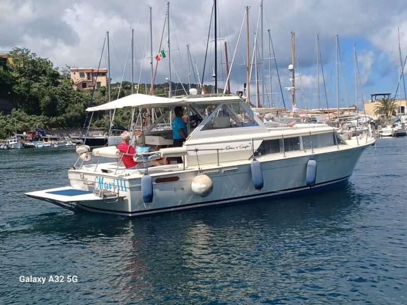Procida: Boat Tour around the island - FAQs