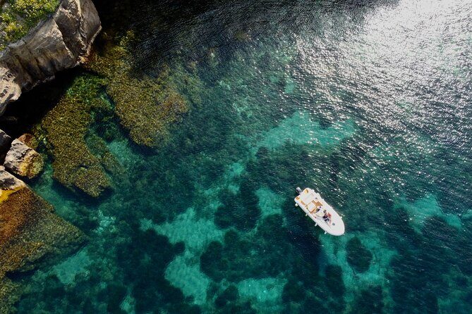 Procida Island Tour by Boat 2h 15m with Swimming and Underwater Photos - FAQs