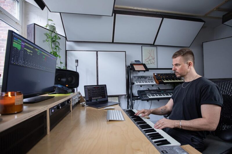 Produce Techno and House Music in Berlin - FAQs