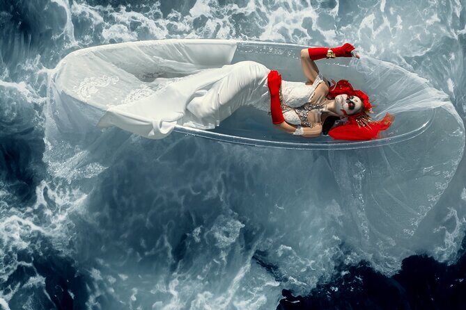 Professional Photo and Video Shoot in a Clear Kayak Cancun - Who Should Consider This Tour?