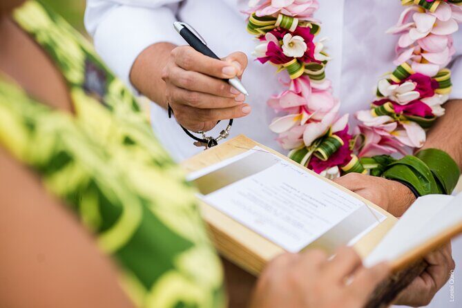 Professional Photo Shooting in Moorea, unique session adapted - Who Should Consider This Experience?