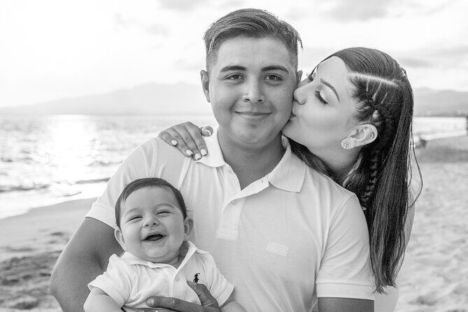 Professional photographer - Puerto Vallarta - Nuevo Vallarta, photo session - Why Choose This Photo Session?