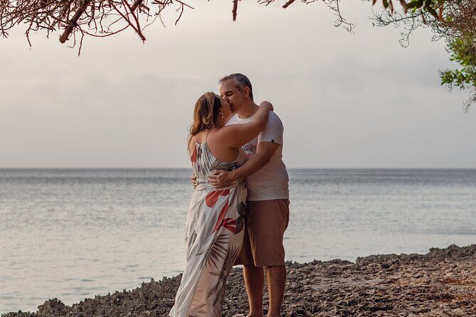 Professional Photoshoot with Local Photographer in Curacao - Key Points