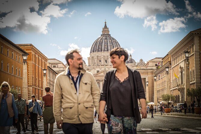 Professional Shooting in the most Romantic Places of Rome - Ready to Create Lasting Memories?