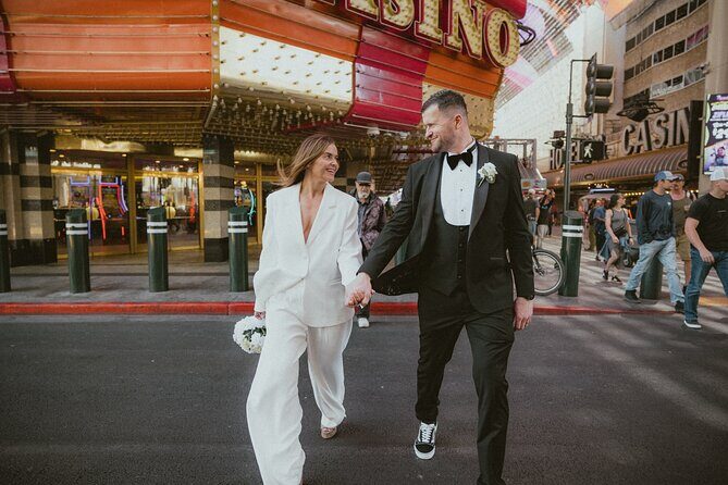 Professional Wedding Chapel Photographer in Las Vegas - A Detailed Look at the Vegas Wedding Photography Tour