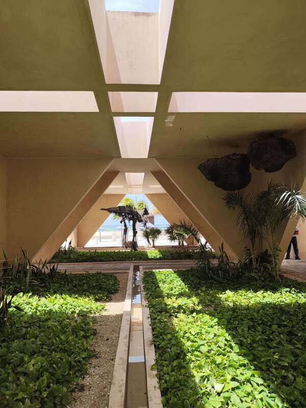 Progreso: stroll around town and savor the local cuisine - Key Points