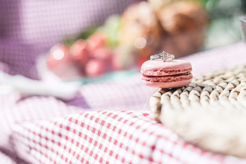 Proposal Picnic Paris / lgbtqia+ / Paris Proposal Planner - A Romantic Day in Paris: What to Expect from This Proposal Experience