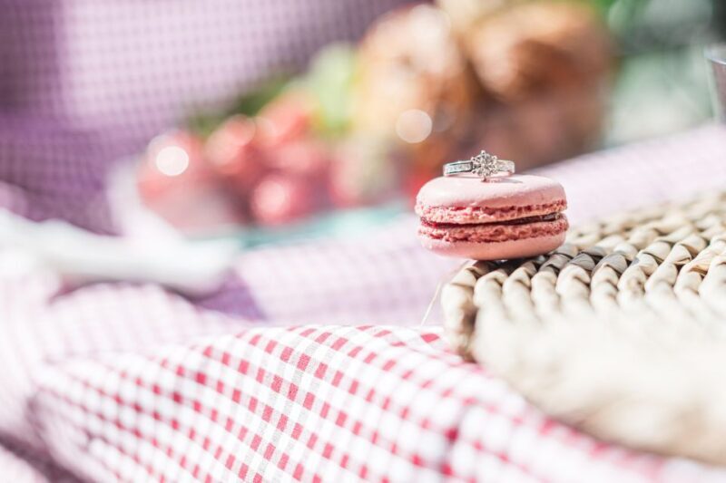 Proposal Picnic Paris / lgbtqia+ / Paris Proposal Planner - Who Would Love This Experience?