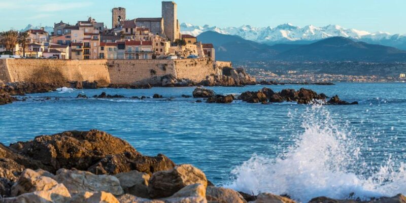 Provencal Market, Shopping, and Picnic basket at the lake - Starting with the Provencal Market in Antibes