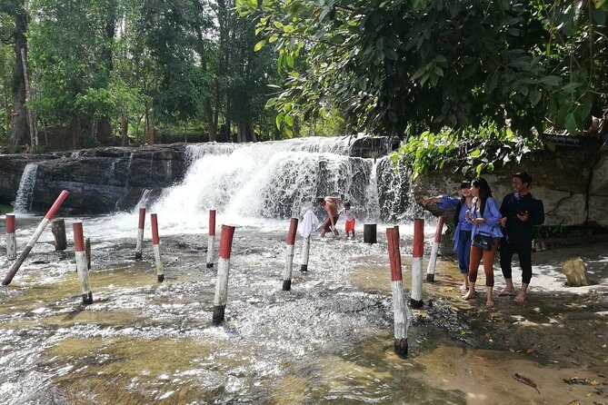 Prrivate Guided Tour To Bantey Srei Temple And Phnom Kulen Paradise Waterfall - Exploring the Details: What You’ll Experience