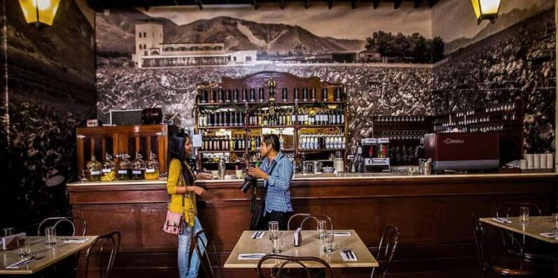 Pub Crawl in Lima - Key Points