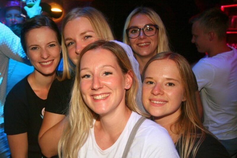 Pubcrawl Augsburg: Tour through best Bars and Clubs in Town - Pubcrawl Augsburg: Tour through Best Bars and Clubs in Town