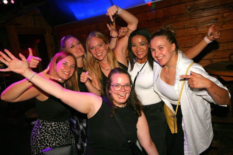 Pubcrawl Augsburg: Tour through best Bars and Clubs in Town - The Sum Up