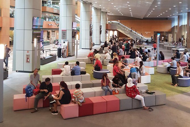 Public Housing - Into the HDB Heartlands - Breakfast at a Local Coffee Stall