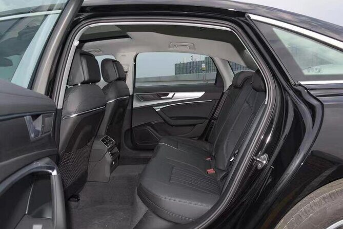 Pudong Airport (PVG) private transfer to downtown hotels Shanghai - Key Points