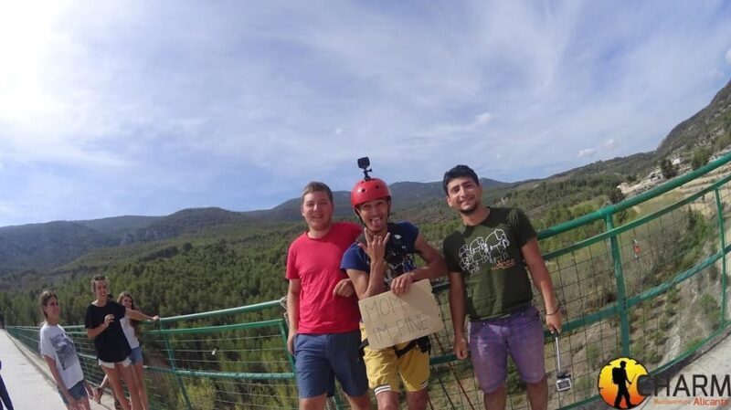Puenting Alcoi: 3-Second Free Fall with triple security - Who Will Enjoy This?