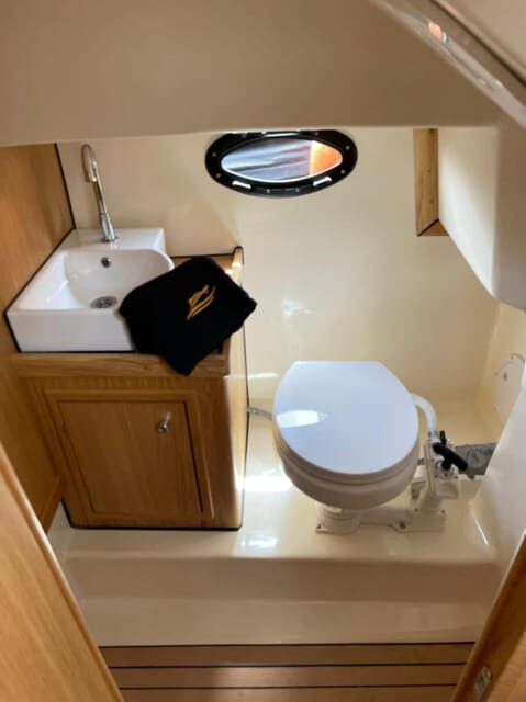 Puerto Banus: Boat Charter Moonday Yacht - A Closer Look at the Moonday Yacht Experience