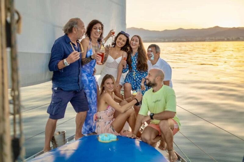 Puerto Banús by Sailboat: Discover Marbellas Luxury Coast - Introduction: A Relaxing Day on the Water