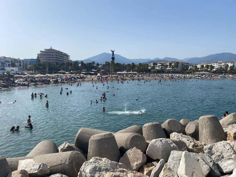 Puerto Banús: Private harbor tour with tapas & drinks - An in-depth look at this Puerto Banús private harbor tour