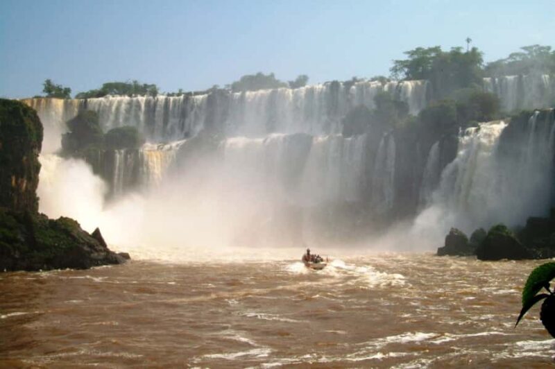 Puerto Iguazú: Iguazu Falls Trip with Jeep Tour & Boat Ride - Key Points
