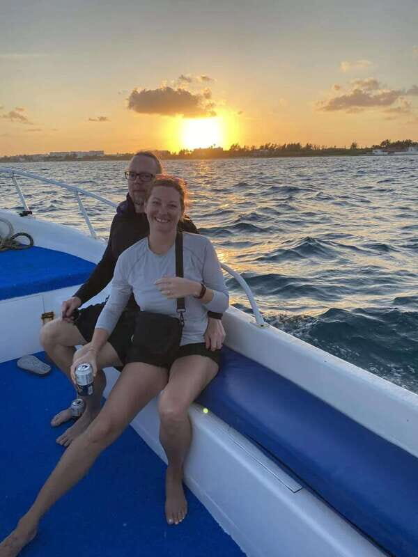 Puerto Morelos: Private Sunset Cruise with Snacks & Drinks - Key Points