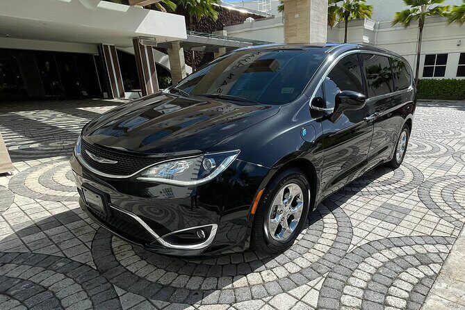 Puerto Rico Island Wide Transfer, Chrysler Minivan, Select Zone - In-Depth Look at Puerto Rico Island Wide Transfer Service