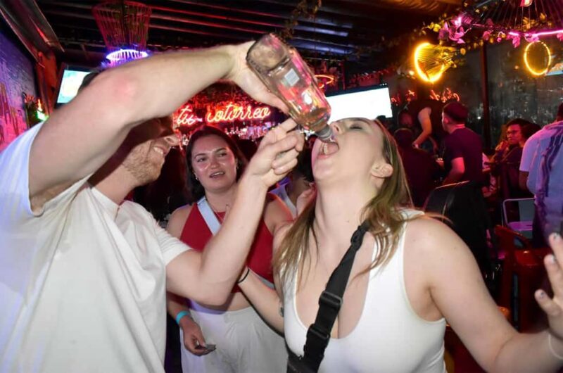 Puerto Vallarta: Guided Pub Crawl With Welcome Drinks - An In-Depth Look at the Puerto Vallarta Pub Crawl